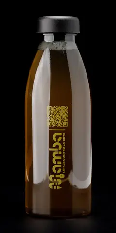 Borraccia trasparente Mamba col drink dentro